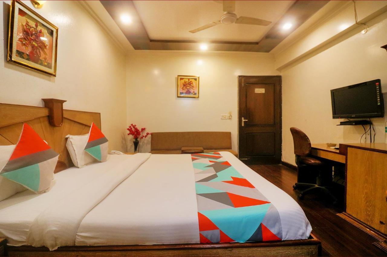 Fabexpress Welcome Palace Near Railway Station New Delhi