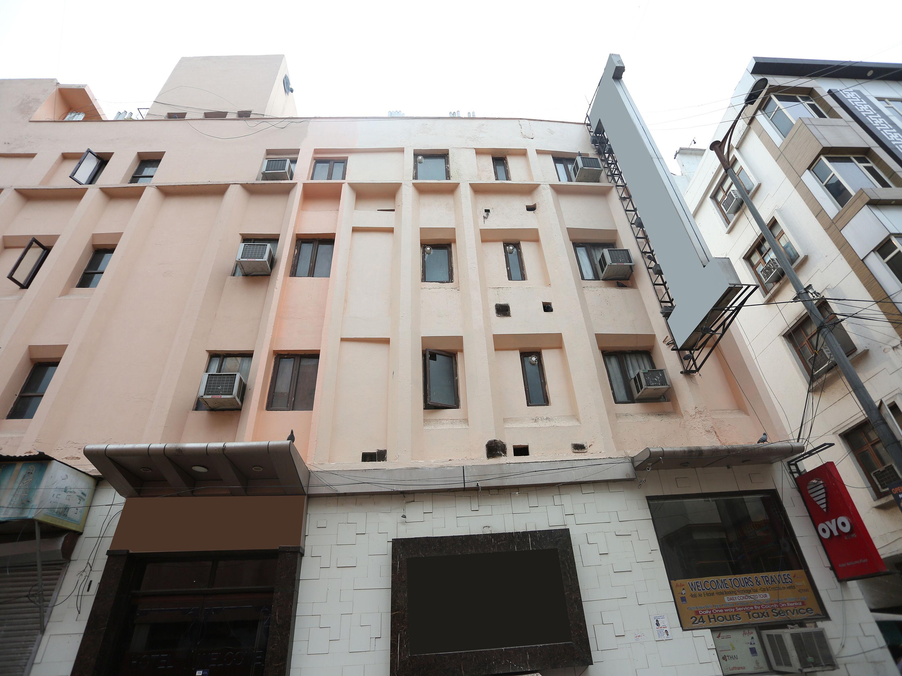 Hotel Fabexpress Welcome Palace Near Railway Station 3*
